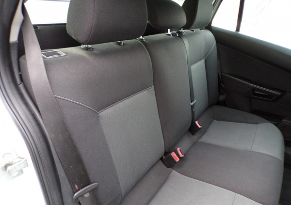 Opel Astra cena 13900 przebieg: 169890, rok produkcji 2007 z Przedecz małe 379